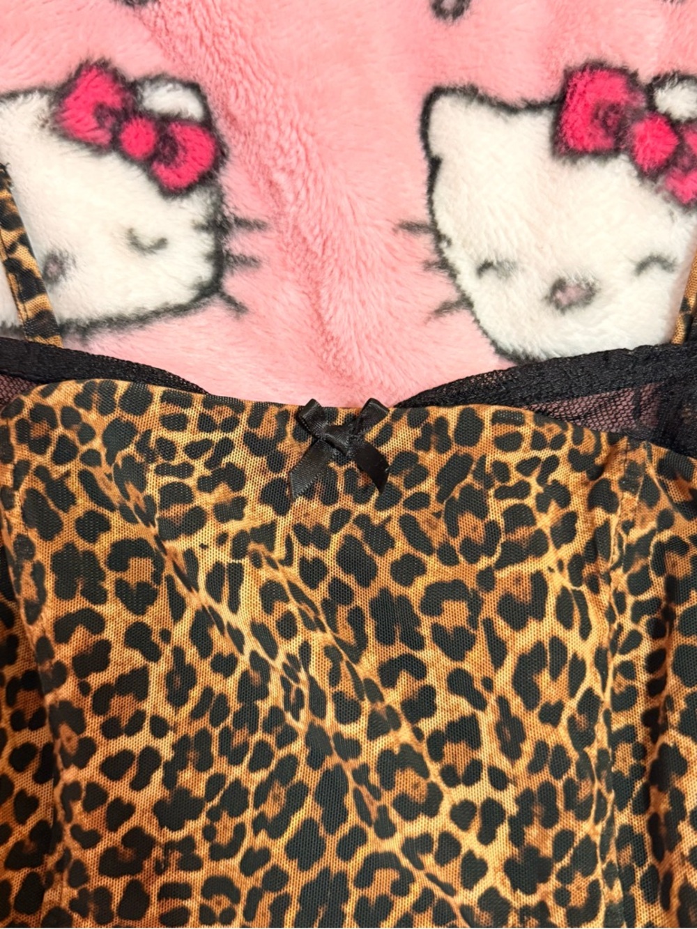 Cheetah Print Top - Picture 3 of 4